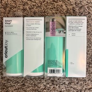 BUNDLE OF 4!!! Brand new unopened Cricut smart vinyl in Mint